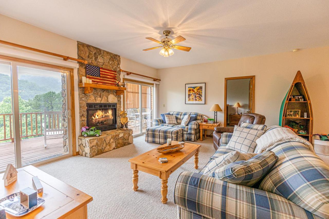 Condo With Stunning Mountain And 6Th Green Views Near Harrahs Cherokee Bryson City Whittier Exteriér fotografie
