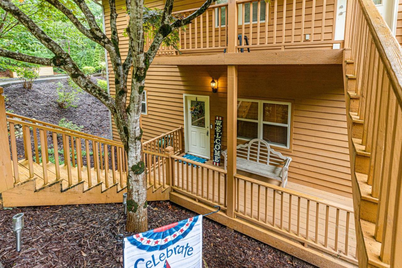 Condo With Stunning Mountain And 6Th Green Views Near Harrahs Cherokee Bryson City Whittier Exteriér fotografie